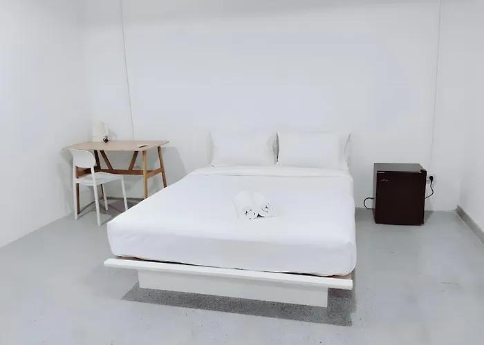 Xx Mitr Sukhumvit Soi 2
