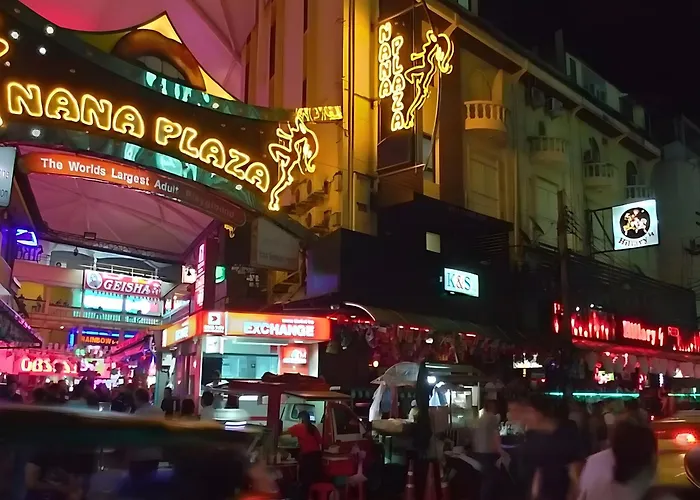 Xx Mitr Sukhumvit Soi 2